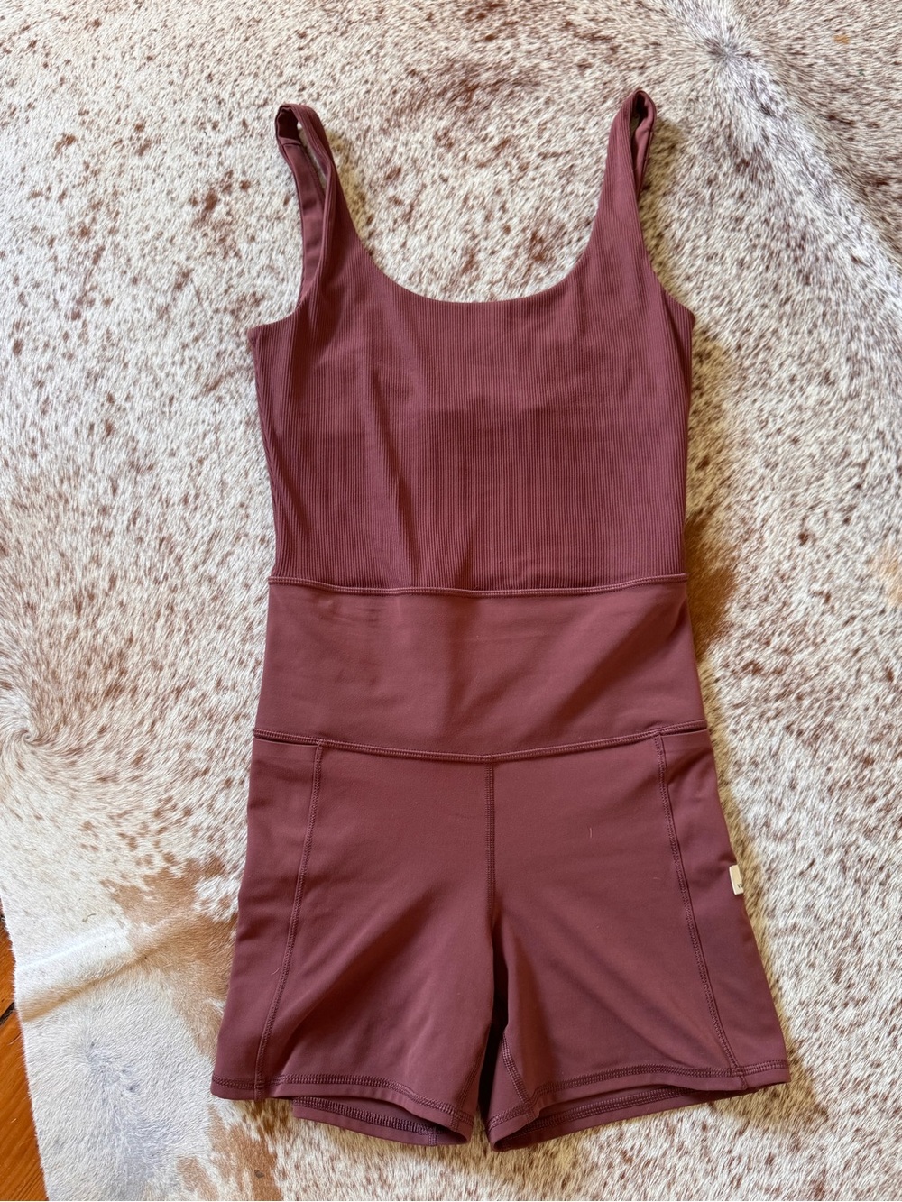 Vuori Studio Onsie- Brown size XS. NWOT